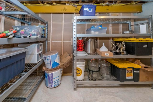 9325 E ST CHARLES RD, Columbia, MO 65202