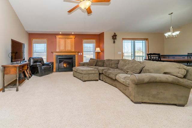 9325 E ST CHARLES RD, Columbia, MO 65202