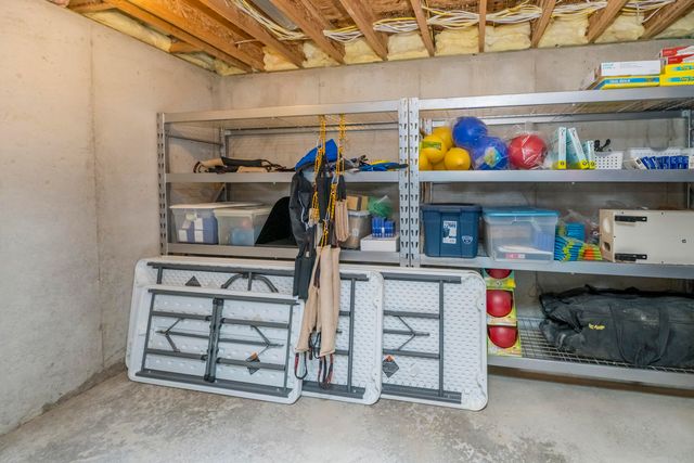 9325 E ST CHARLES RD, Columbia, MO 65202