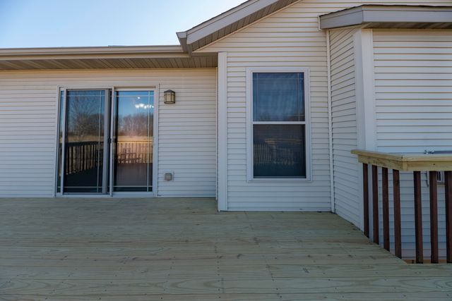 9325 E ST CHARLES RD, Columbia, MO 65202