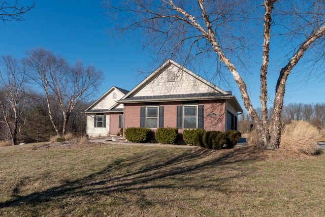 9325 E ST CHARLES RD, Columbia, MO 65202