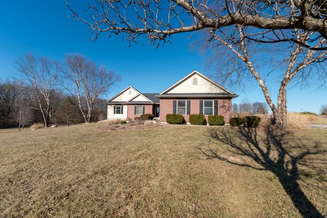 9325 E ST CHARLES RD, Columbia, MO 65202