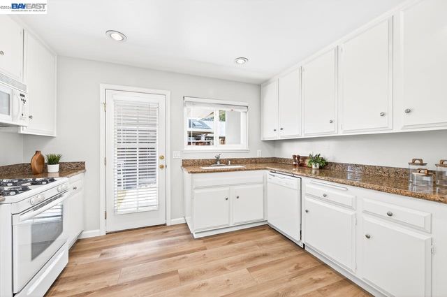 1476 Bluebell Dr, Livermore, CA 94551