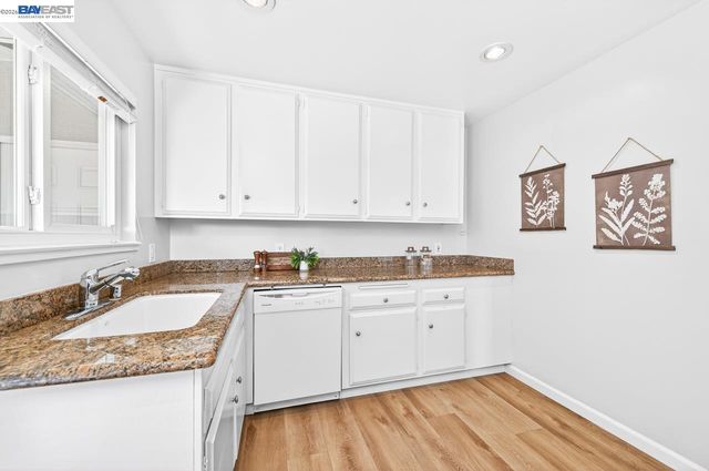 1476 Bluebell Dr, Livermore, CA 94551