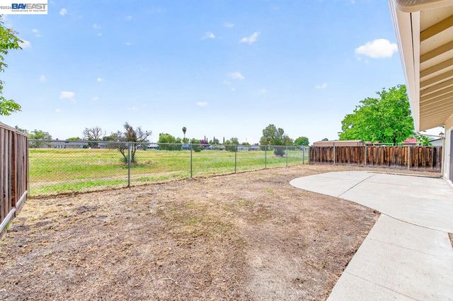 1476 Bluebell Dr, Livermore, CA 94551