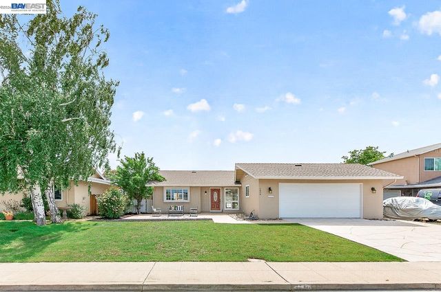 1476 Bluebell Dr, Livermore, CA 94551