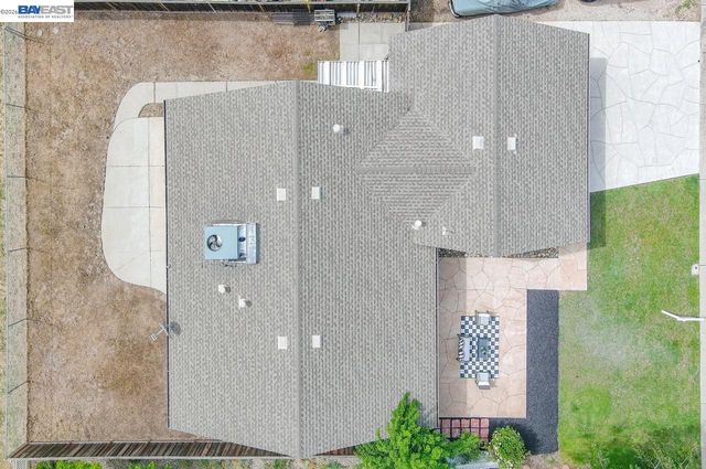 1476 Bluebell Dr, Livermore, CA 94551