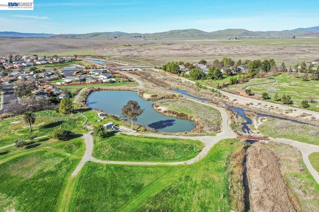 1476 Bluebell Dr, Livermore, CA 94551