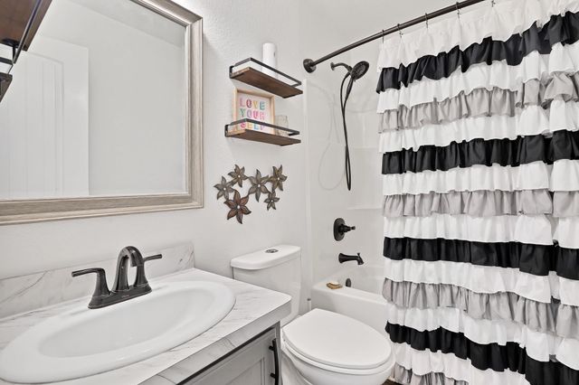 1830 Hitching Post Road, Granbury, TX 76049