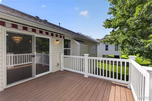 403 Newport Drive, St Peters, MO 63376