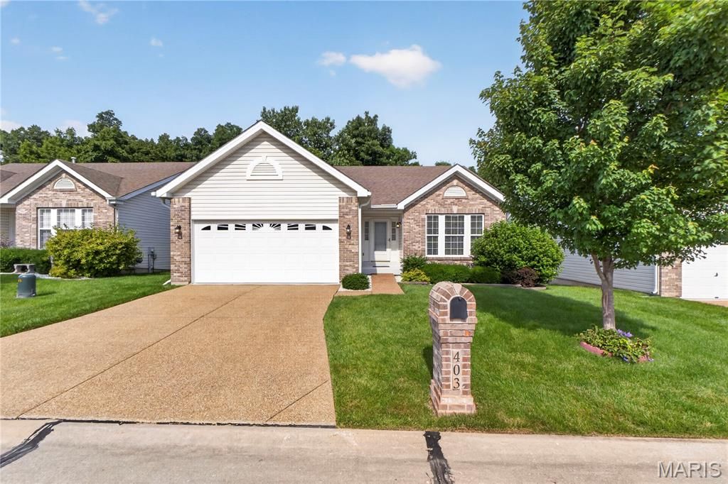 403 Newport Drive, St Peters, MO 63376