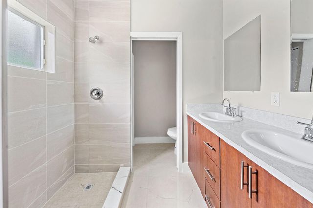 141 NW 12th St, Pompano Beach, FL 33060