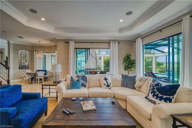 9902 Corso Bello DR, Naples, FL 34113