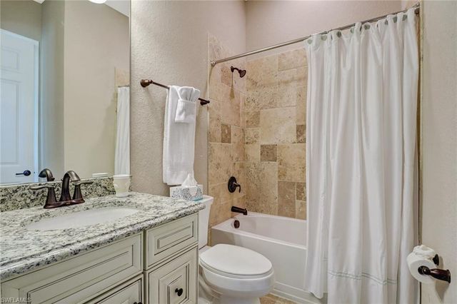 9902 Corso Bello DR, Naples, FL 34113