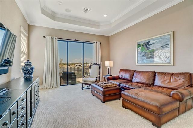 9902 Corso Bello DR, Naples, FL 34113