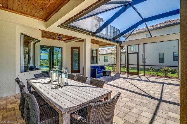 9902 Corso Bello DR, Naples, FL 34113