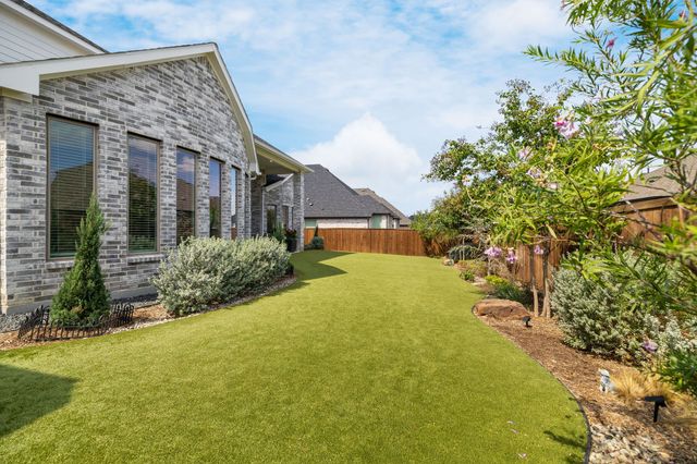 4104 Pond Cypress Street, Aubrey, TX 76227