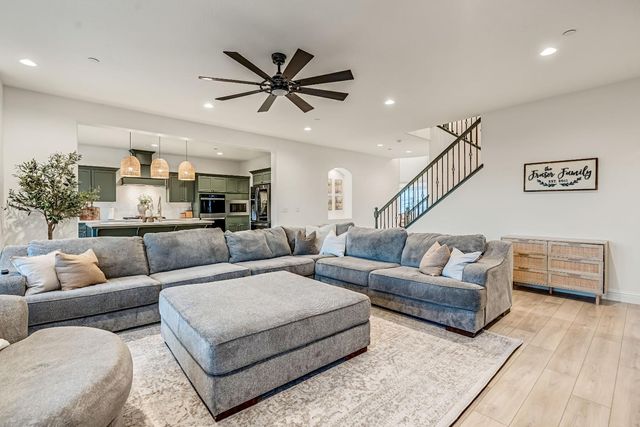 1811 Agua Dulce Avenue, Clovis, CA 93619