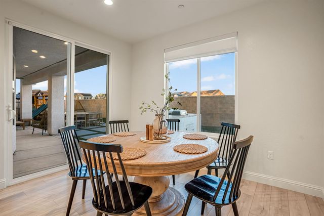 1811 Agua Dulce Avenue, Clovis, CA 93619