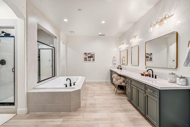 1811 Agua Dulce Avenue, Clovis, CA 93619