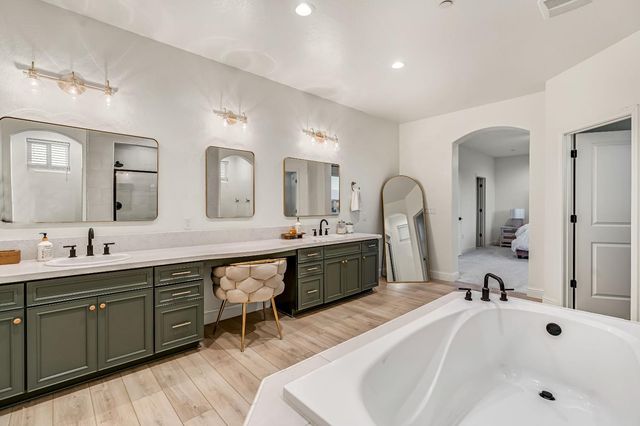 1811 Agua Dulce Avenue, Clovis, CA 93619