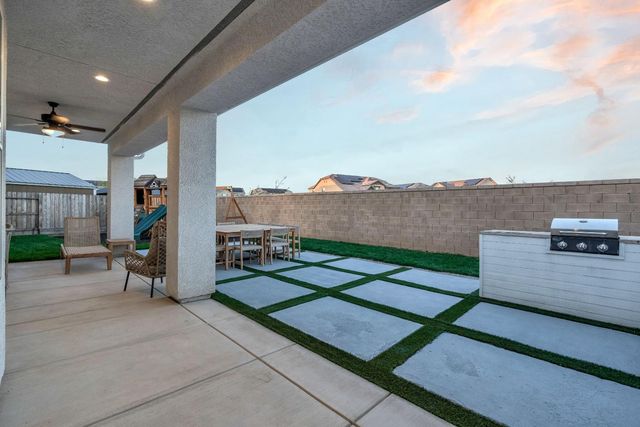 1811 Agua Dulce Avenue, Clovis, CA 93619