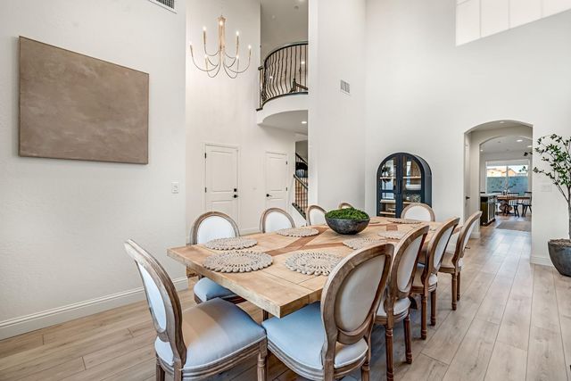 1811 Agua Dulce Avenue, Clovis, CA 93619