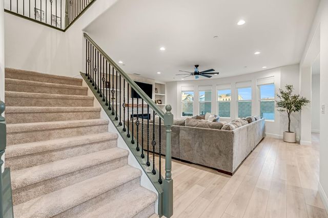 1811 Agua Dulce Avenue, Clovis, CA 93619