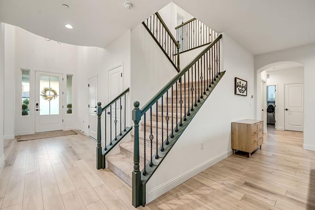 1811 Agua Dulce Avenue, Clovis, CA 93619