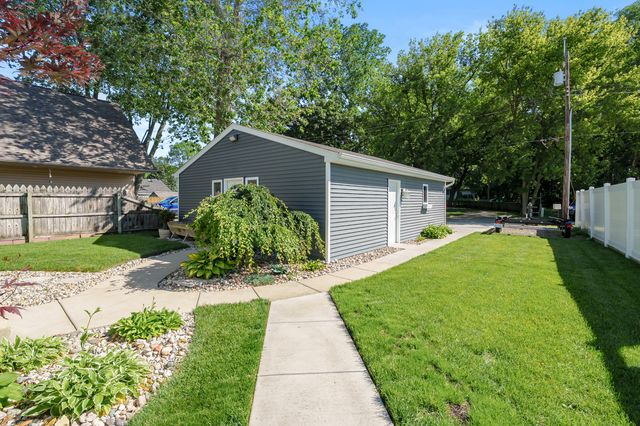 2136 Ames Drive, Portage, MI 49002