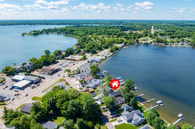 2136 Ames Drive, Portage, MI 49002