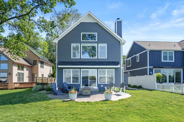 2136 Ames Drive, Portage, MI 49002