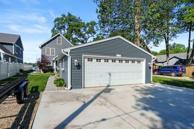2136 Ames Drive, Portage, MI 49002
