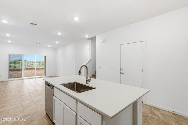 8774 S Circulo Generoso, Vail, AZ 85641