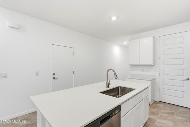8774 S Circulo Generoso, Vail, AZ 85641