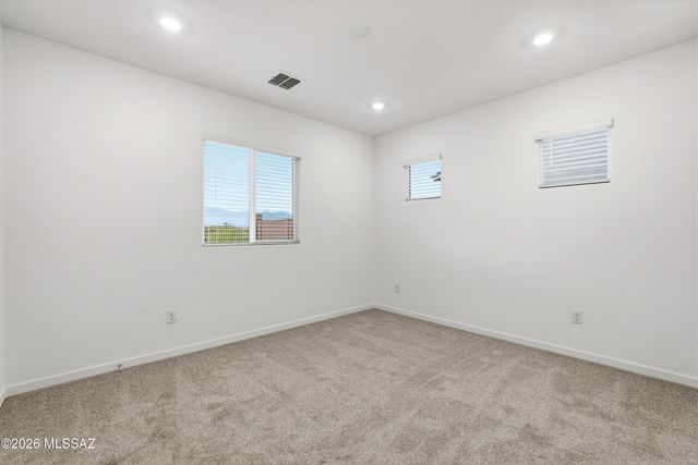 8774 S Circulo Generoso, Vail, AZ 85641