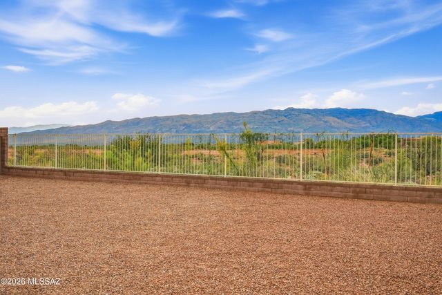 8774 S Circulo Generoso, Vail, AZ 85641