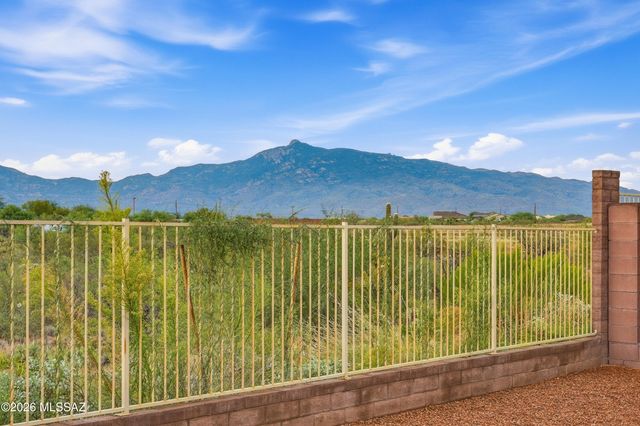 8774 S Circulo Generoso, Vail, AZ 85641