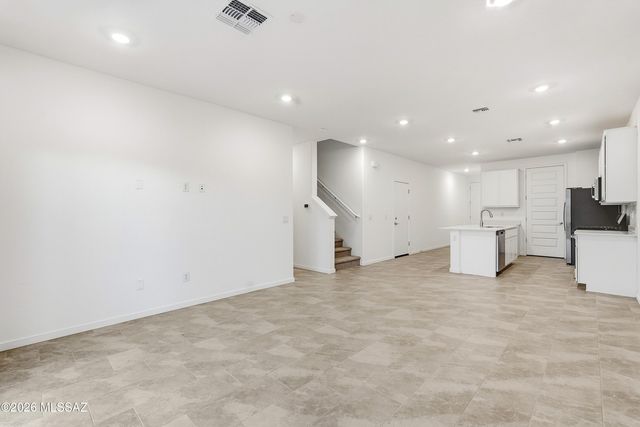 8774 S Circulo Generoso, Vail, AZ 85641