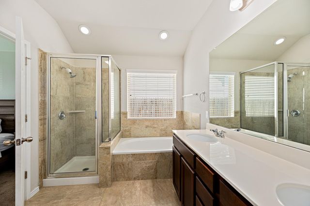 382 Limerick RD, Buda, TX 78610