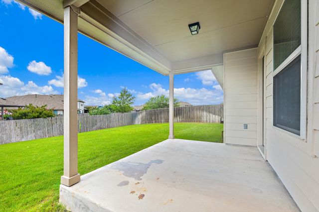 382 Limerick RD, Buda, TX 78610