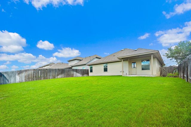 382 Limerick RD, Buda, TX 78610