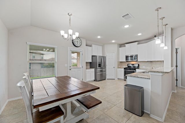 382 Limerick RD, Buda, TX 78610