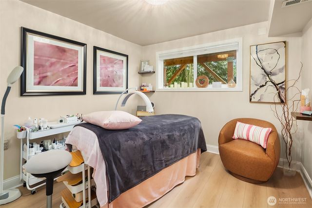 810 Walnut Street, Edmonds, WA 98020