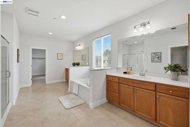 574 Mandevilla Dr, Brentwood, CA 94513
