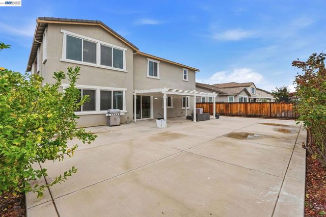 574 Mandevilla Dr, Brentwood, CA 94513