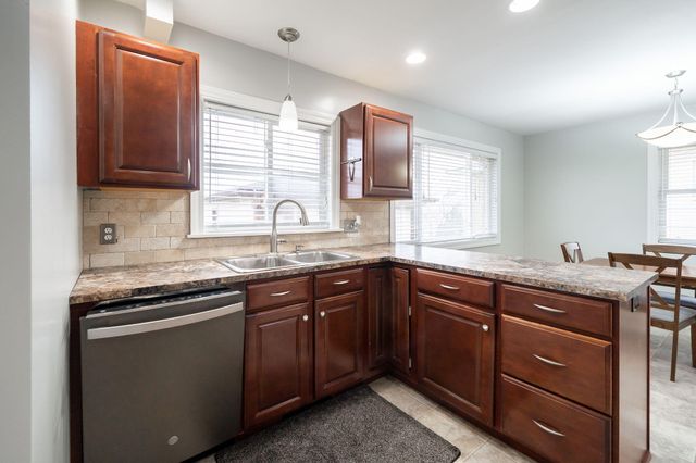 767 Beaumont Drive NW, Grand Rapids, MI 49504