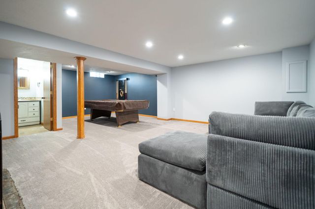 767 Beaumont Drive NW, Grand Rapids, MI 49504