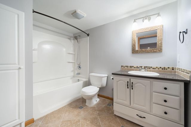 767 Beaumont Drive NW, Grand Rapids, MI 49504