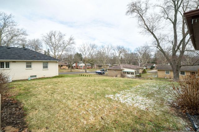 767 Beaumont Drive NW, Grand Rapids, MI 49504